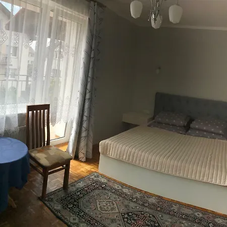 Pokoje Goscinne Rubinowa Rum i privatbostad *